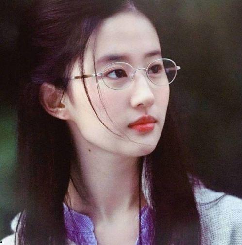 戴头套爆料娱乐圈的网红,娱乐圈网红背后的故事  第1张